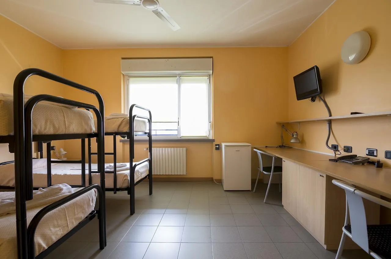 La Cordata Accommodation - Zumbini 6 Милан Италия