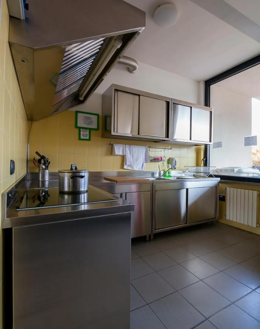 La Cordata Accommodation - Zumbini 6 Милан Италия